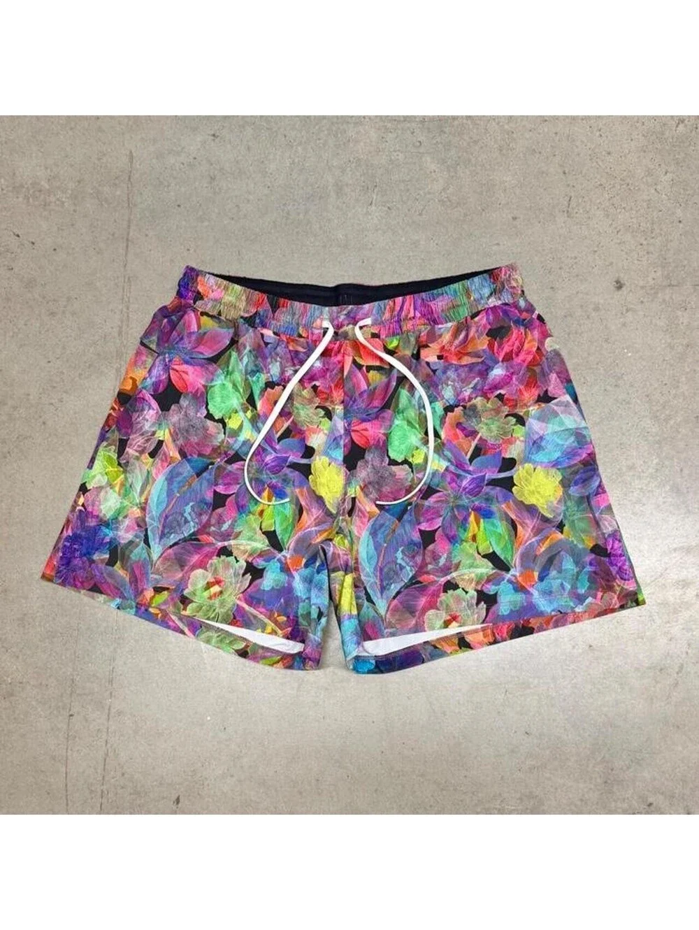 Lululemon Men’s 5” Pool Shorts Large Vivid Floral Overlay Unlined Swim Beach